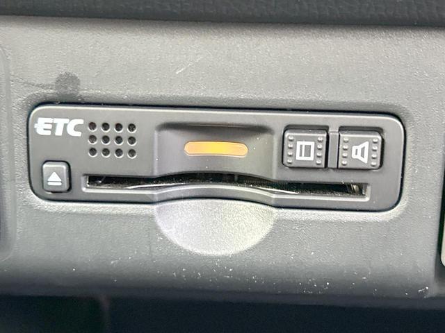 N-ONE プレミアムSSブラウンスタイルパッケージ 純正ナビ 地デジ バックカメラ Bluetooth HIDライト 前席シートヒーター クルーズコントロール 純正14インチアルミホイール 木目調インパネ スマートキー 禁煙(8枚目)