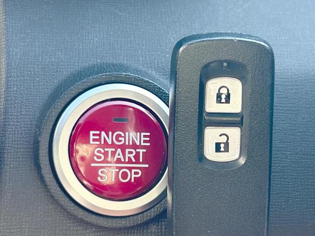 N-ONE プレミアムSSブラウンスタイルパッケージ 純正ナビ 地デジ バックカメラ Bluetooth HIDライト 前席シートヒーター クルーズコントロール 純正14インチアルミホイール 木目調インパネ スマートキー 禁煙(9枚目)