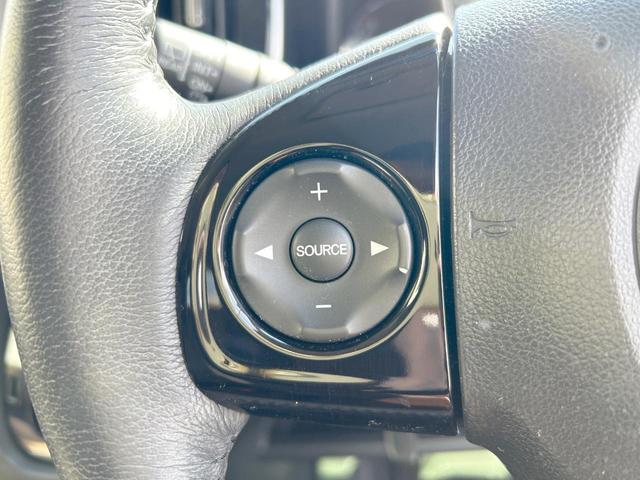 N-ONE プレミアムSSブラウンスタイルパッケージ 純正ナビ 地デジ バックカメラ Bluetooth HIDライト 前席シートヒーター クルーズコントロール 純正14インチアルミホイール 木目調インパネ スマートキー 禁煙(28枚目)