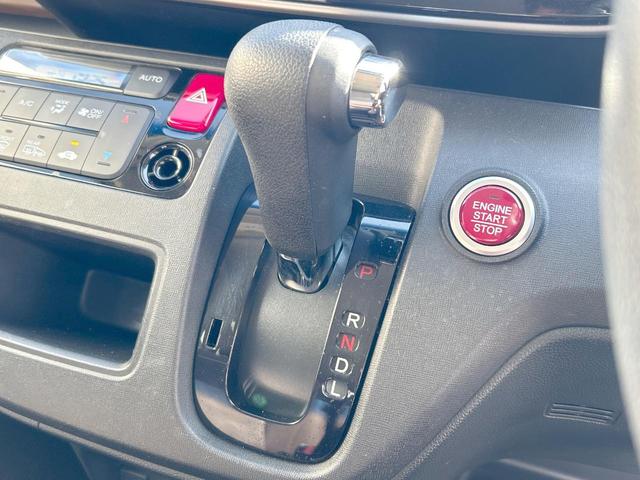 N-ONE プレミアムSSブラウンスタイルパッケージ 純正ナビ 地デジ バックカメラ Bluetooth HIDライト 前席シートヒーター クルーズコントロール 純正14インチアルミホイール 木目調インパネ スマートキー 禁煙(35枚目)