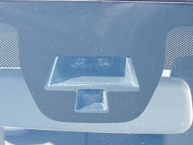 アルトラパン Ｓセレクション　特別仕様車　２トーンカラー　純正８型ナビ　全方位モニター　Ｂｌｕｅｔｏｏｔｈ　ＨＩＤヘッドライト　オートライト　オートエアコン　前席シートヒーター　ステアリングリモコン　禁煙車（3枚目）