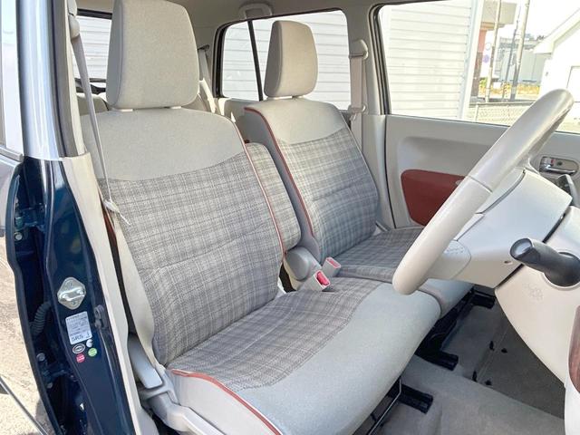 アルトラパン Ｓセレクション　特別仕様車　２トーンカラー　純正８型ナビ　全方位モニター　Ｂｌｕｅｔｏｏｔｈ　ＨＩＤヘッドライト　オートライト　オートエアコン　前席シートヒーター　ステアリングリモコン　禁煙車（11枚目）