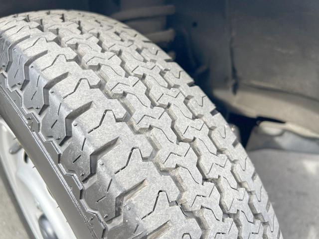 ハイゼットトラック ジャンボ 4WD ハイロウ切替式5速マニュアル SDナビ バックカメラ Bluetooth HIDヘッドライト スーパーデフロック 大型荷台作業灯 キーレス パワーウィンドウ 禁煙車(42枚目)