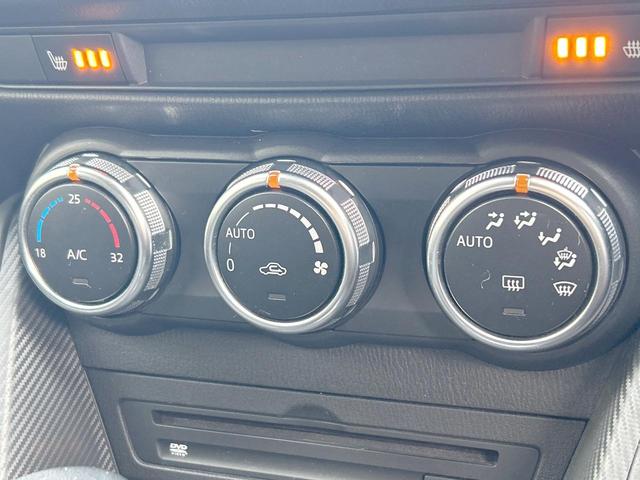 デミオ １３Ｓツーリング　スマートシティブレーキ　コネクトナビ　バックカメラ　ＬＥＤライト　Ｂｌｕｅｔｏｏｔｈ　ＣＤ・ＤＶＤ再生　スマートキー　純正１５インチアルミホイール　革巻ステアリング　禁煙車（8枚目）