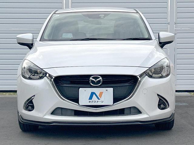 デミオ １３Ｓツーリング　スマートシティブレーキ　コネクトナビ　バックカメラ　ＬＥＤライト　Ｂｌｕｅｔｏｏｔｈ　ＣＤ・ＤＶＤ再生　スマートキー　純正１５インチアルミホイール　革巻ステアリング　禁煙車（14枚目）