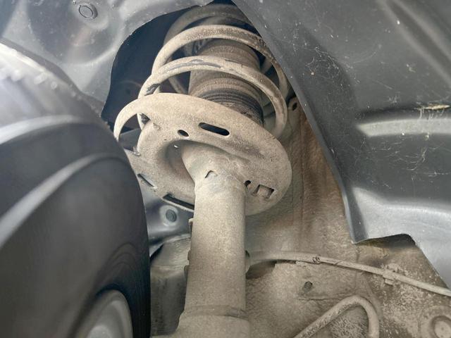 デミオ １３Ｓツーリング　スマートシティブレーキ　コネクトナビ　バックカメラ　ＬＥＤライト　Ｂｌｕｅｔｏｏｔｈ　ＣＤ・ＤＶＤ再生　スマートキー　純正１５インチアルミホイール　革巻ステアリング　禁煙車（20枚目）