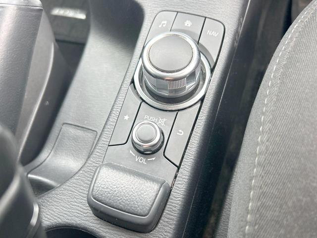 デミオ １３Ｓツーリング　スマートシティブレーキ　コネクトナビ　バックカメラ　ＬＥＤライト　Ｂｌｕｅｔｏｏｔｈ　ＣＤ・ＤＶＤ再生　スマートキー　純正１５インチアルミホイール　革巻ステアリング　禁煙車（40枚目）