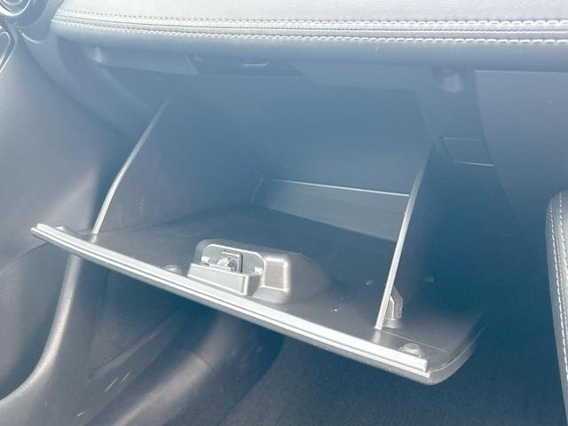 デミオ １３Ｓツーリング　スマートシティブレーキ　コネクトナビ　バックカメラ　ＬＥＤライト　Ｂｌｕｅｔｏｏｔｈ　ＣＤ・ＤＶＤ再生　スマートキー　純正１５インチアルミホイール　革巻ステアリング　禁煙車（43枚目）