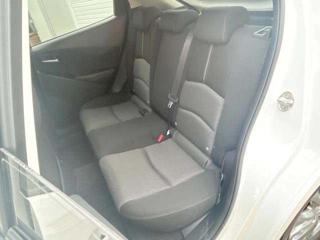 デミオ １３Ｓツーリング　スマートシティブレーキ　コネクトナビ　バックカメラ　ＬＥＤライト　Ｂｌｕｅｔｏｏｔｈ　ＣＤ・ＤＶＤ再生　スマートキー　純正１５インチアルミホイール　革巻ステアリング　禁煙車（45枚目）