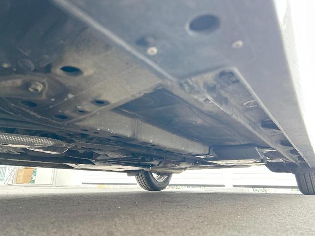 デミオ １３Ｓツーリング　スマートシティブレーキ　コネクトナビ　バックカメラ　ＬＥＤライト　Ｂｌｕｅｔｏｏｔｈ　ＣＤ・ＤＶＤ再生　スマートキー　純正１５インチアルミホイール　革巻ステアリング　禁煙車（46枚目）