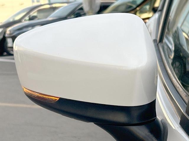 デミオ １３Ｓツーリング　スマートシティブレーキ　コネクトナビ　バックカメラ　ＬＥＤライト　Ｂｌｕｅｔｏｏｔｈ　ＣＤ・ＤＶＤ再生　スマートキー　純正１５インチアルミホイール　革巻ステアリング　禁煙車（60枚目）