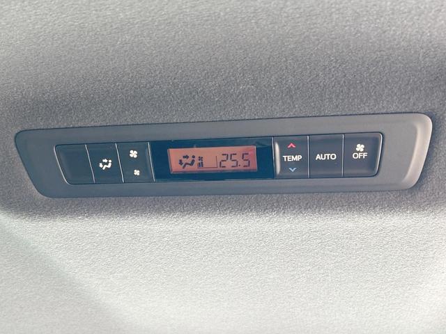 ノア Si ダブルバイビー 後期 7人乗 セーフティセンス BIGX11型ナビ 両側電動ドア クルーズコントロール リアオートエアコン LEDライト ビルトインETC 純正16インチアルミホイール 禁煙車(7枚目)