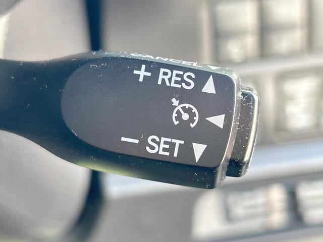 ノア Si ダブルバイビー 後期 7人乗 セーフティセンス BIGX11型ナビ 両側電動ドア クルーズコントロール リアオートエアコン LEDライト ビルトインETC 純正16インチアルミホイール 禁煙車(8枚目)