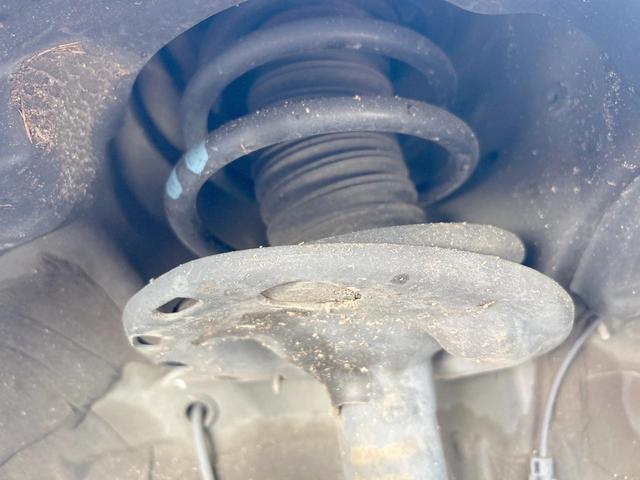 ノア X ディライトプラス 7人 両側電動ドア 純正ナビ バックカメラ Bluetooth LEDライト リアオートエアコン デュアルオートエアコン スマートキー ビルトインETC アイドリングストップ(22枚目)