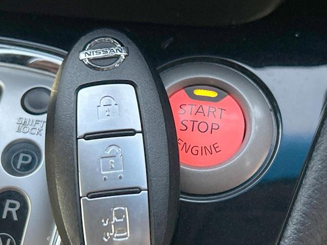 セレナ ハイウェイスター　Ｓ－ハイブリッド　エマージェンシーブレーキ　フリップダウンモニター　純正ナビ　バックカメラ　オートライト　クルーズコントロール　純正１６インチアルミホイール　ＥＴＣ　純正革巻ステアリングホイール　スマートキー　禁煙車（26枚目）