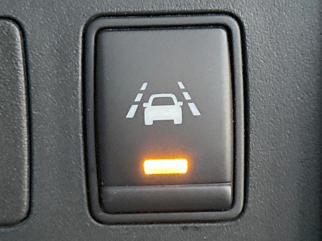 セレナ ハイウェイスター　Ｓ－ハイブリッド　エマージェンシーブレーキ　フリップダウンモニター　純正ナビ　バックカメラ　オートライト　クルーズコントロール　純正１６インチアルミホイール　ＥＴＣ　純正革巻ステアリングホイール　スマートキー　禁煙車（33枚目）