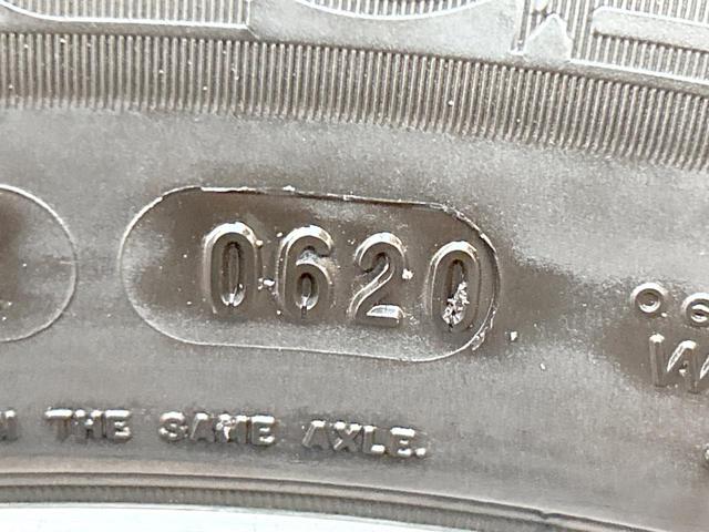 セレナ ハイウェイスター　Ｓ－ハイブリッド　エマージェンシーブレーキ　フリップダウンモニター　純正ナビ　バックカメラ　オートライト　クルーズコントロール　純正１６インチアルミホイール　ＥＴＣ　純正革巻ステアリングホイール　スマートキー　禁煙車（62枚目）