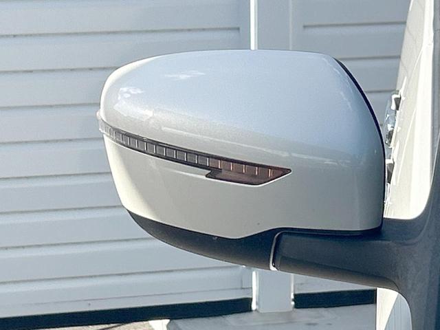 セレナ ハイウェイスター　プロパイロットエディション　純正９型ナビ　フリップダウンモニター　ＬＥＤヘッドランプ　快適パック　バックカメラ　ハンズフリー機能付き両側電動スライドドア　リアオートエアコン　エマージェンシーブレーキ　電動パーキングブレーキ　禁煙（64枚目）