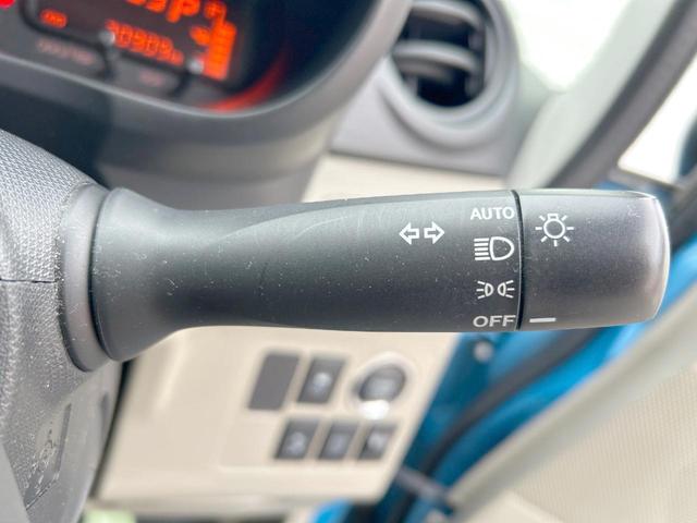 ムーヴ Ｘ　ＳＡ　スマートアシスト　スマートキー　オートエアコン　オートライト　アイドリングストップ　電動格納ミラー　オーディオ　横滑り防止装置　インパネシフト　ヘッドライトレベライザー　革巻きステアリングホイール（6枚目）