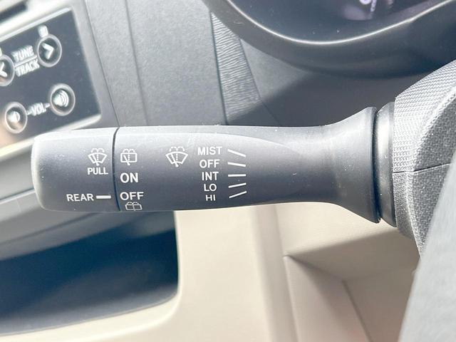 ムーヴ Ｘ　ＳＡ　スマートアシスト　スマートキー　オートエアコン　オートライト　アイドリングストップ　電動格納ミラー　オーディオ　横滑り防止装置　インパネシフト　ヘッドライトレベライザー　革巻きステアリングホイール（27枚目）