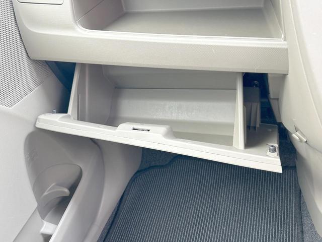 ムーヴ Ｘ　ＳＡ　スマートアシスト　スマートキー　オートエアコン　オートライト　アイドリングストップ　電動格納ミラー　オーディオ　横滑り防止装置　インパネシフト　ヘッドライトレベライザー　革巻きステアリングホイール（32枚目）