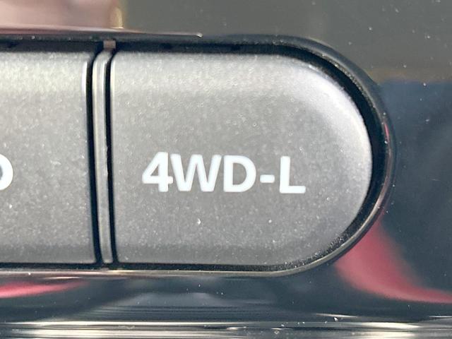 ジムニー クロスアドベンチャー　４ＷＤ　５速マニュアル　オープンカントリータイヤ　ヒーテッドドアミラー　シートヒーター　ＥＴＣ　オーディオ　ＬＥＤヘッドランプ　エアコン　フォグランプ　電動格納ミラー　純正革巻ステアリングホイール（25枚目）