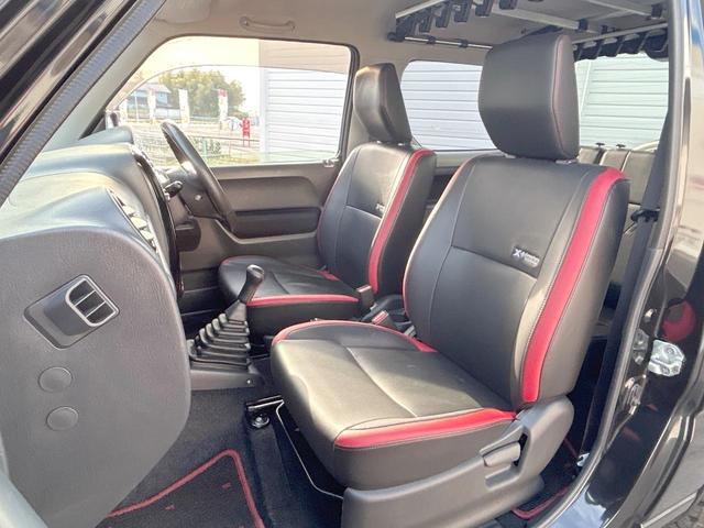 ジムニー クロスアドベンチャー　４ＷＤ　５速マニュアル　オープンカントリータイヤ　ヒーテッドドアミラー　シートヒーター　ＥＴＣ　オーディオ　ＬＥＤヘッドランプ　エアコン　フォグランプ　電動格納ミラー　純正革巻ステアリングホイール（32枚目）