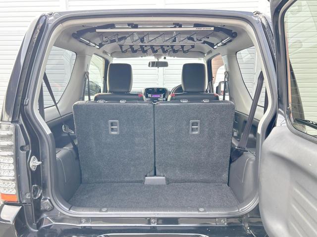 ジムニー クロスアドベンチャー　４ＷＤ　５速マニュアル　オープンカントリータイヤ　ヒーテッドドアミラー　シートヒーター　ＥＴＣ　オーディオ　ＬＥＤヘッドランプ　エアコン　フォグランプ　電動格納ミラー　純正革巻ステアリングホイール（39枚目）