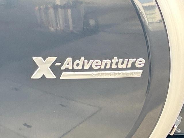 ジムニー クロスアドベンチャー　４ＷＤ　５速マニュアル　オープンカントリータイヤ　ヒーテッドドアミラー　シートヒーター　ＥＴＣ　オーディオ　ＬＥＤヘッドランプ　エアコン　フォグランプ　電動格納ミラー　純正革巻ステアリングホイール（41枚目）