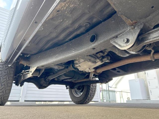 ジムニー クロスアドベンチャー　４ＷＤ　５速マニュアル　オープンカントリータイヤ　ヒーテッドドアミラー　シートヒーター　ＥＴＣ　オーディオ　ＬＥＤヘッドランプ　エアコン　フォグランプ　電動格納ミラー　純正革巻ステアリングホイール（45枚目）