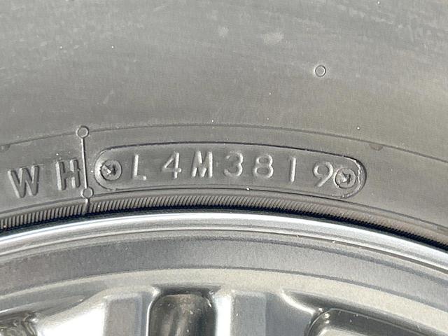 ジムニー クロスアドベンチャー　４ＷＤ　５速マニュアル　オープンカントリータイヤ　ヒーテッドドアミラー　シートヒーター　ＥＴＣ　オーディオ　ＬＥＤヘッドランプ　エアコン　フォグランプ　電動格納ミラー　純正革巻ステアリングホイール（48枚目）