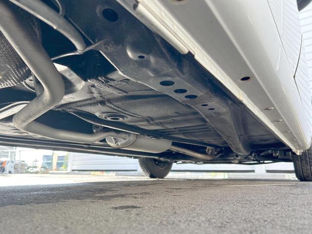 アルト Ｆ　５速オートギヤシフト　ＳＤナビ　バックカメラ　禁煙車　コーナーセンサー　ドライブレコーダー　キーレスエントリー　純正セキュリティアラーム（48枚目）