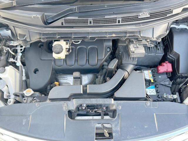 エルグランド ２５０ハイウェイスターＳ　７人　インテリジェントエマージェンシーブレーキ　純正８型ナビ　フリップダウンモニター　両側電動ドア　レーダークルーズコントロール　ＬＥＤライト　バックカメラ　１９インチアルミホイール　禁煙車（20枚目）