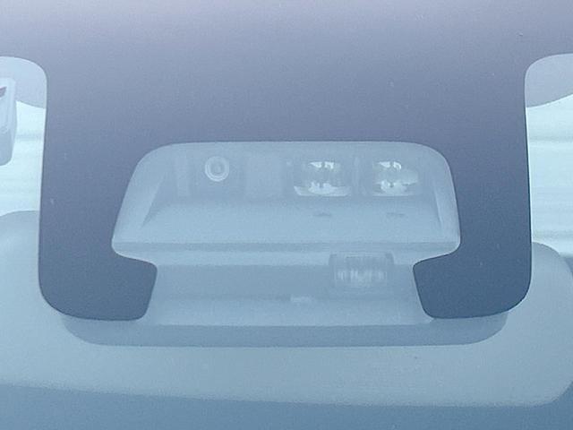 ワゴンR ハイブリッドFX セーフティサポート 純正ナビ バックカメラ ドライブレコーダー シートヒーター ETC スマートキー アイドリングストップ 車線逸脱警報 ヘッドラップディスプレイ オートライト オートエアコン 禁煙車(3枚目)