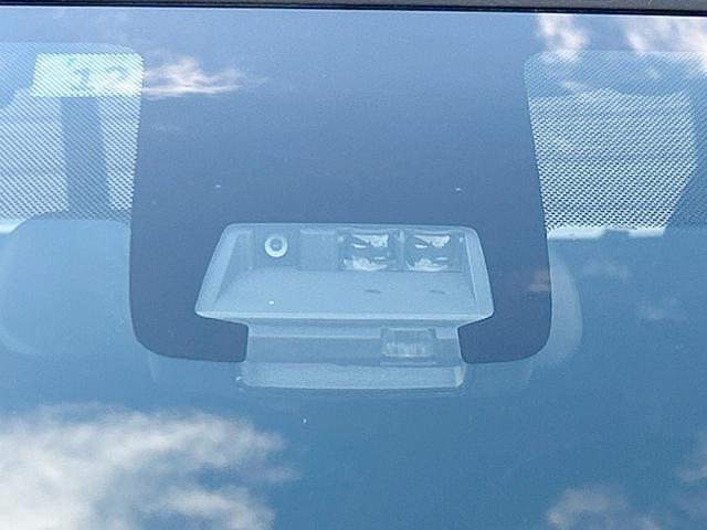 アクア Ｓスタイルブラック　セーフティセンス　ＳＤナビ　バックカメラ　Ｂｌｕｅｔｏｏｔｈ　禁煙車　スマートキー　ステアリングスイッチ　オートライト　オートハイビーム　ＥＴＣ　オートエアコン　フルセグ　車線逸脱警報（3枚目）