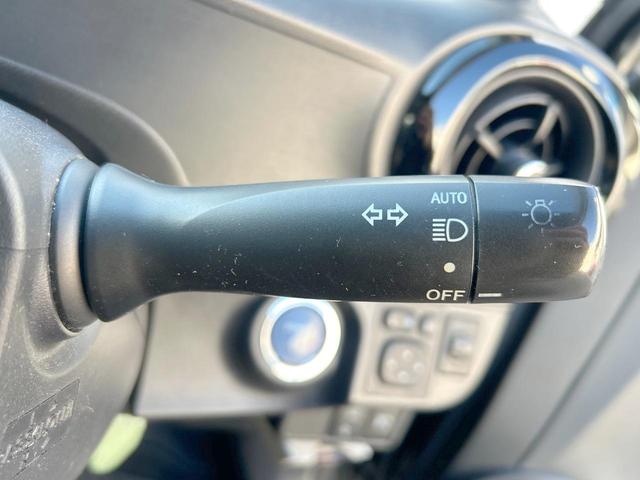 アクア Ｓスタイルブラック　セーフティセンス　ＳＤナビ　バックカメラ　Ｂｌｕｅｔｏｏｔｈ　禁煙車　スマートキー　ステアリングスイッチ　オートライト　オートハイビーム　ＥＴＣ　オートエアコン　フルセグ　車線逸脱警報（8枚目）