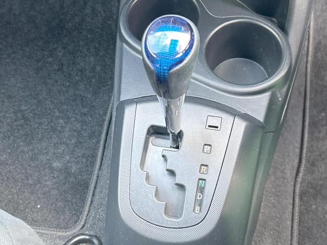 アクア Ｓスタイルブラック　セーフティセンス　ＳＤナビ　バックカメラ　Ｂｌｕｅｔｏｏｔｈ　禁煙車　スマートキー　ステアリングスイッチ　オートライト　オートハイビーム　ＥＴＣ　オートエアコン　フルセグ　車線逸脱警報（23枚目）