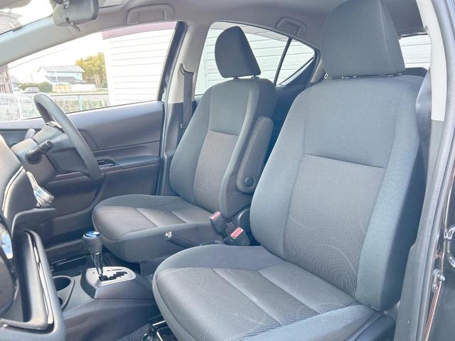 アクア Ｓスタイルブラック　セーフティセンス　ＳＤナビ　バックカメラ　Ｂｌｕｅｔｏｏｔｈ　禁煙車　スマートキー　ステアリングスイッチ　オートライト　オートハイビーム　ＥＴＣ　オートエアコン　フルセグ　車線逸脱警報（43枚目）