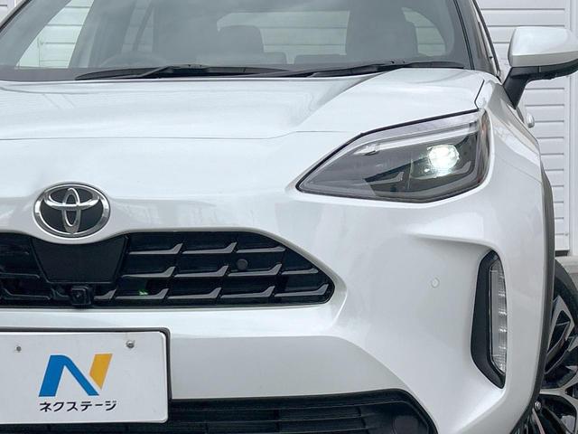 ヤリスクロス ハイブリッドZ 後期モデル セーフティセンス 純正ナビ パノラミックビューモニター LEDヘッドランプ パワーシート 前席シートヒーター 純正18インチアルミホイール ブラインドスポットモニター 禁煙車(14枚目)