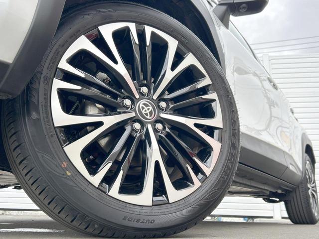 ヤリスクロス ハイブリッドZ 後期モデル セーフティセンス 純正ナビ パノラミックビューモニター LEDヘッドランプ パワーシート 前席シートヒーター 純正18インチアルミホイール ブラインドスポットモニター 禁煙車(15枚目)