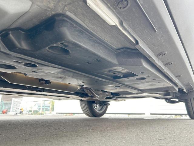 ヤリスクロス ハイブリッドZ 後期モデル セーフティセンス 純正ナビ パノラミックビューモニター LEDヘッドランプ パワーシート 前席シートヒーター 純正18インチアルミホイール ブラインドスポットモニター 禁煙車(46枚目)