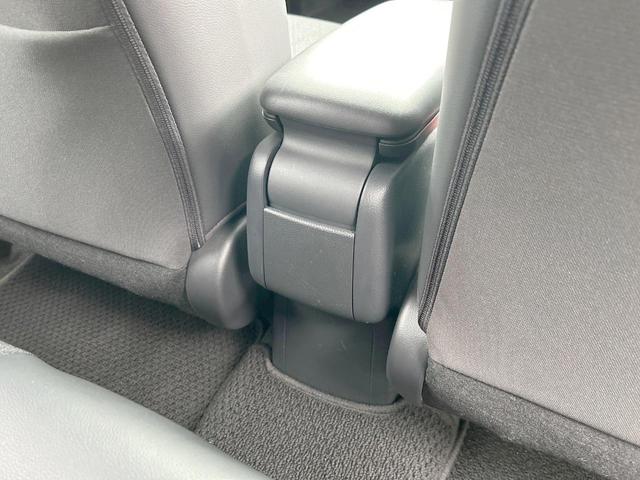 ヤリスクロス ハイブリッドZ 後期モデル セーフティセンス 純正ナビ パノラミックビューモニター LEDヘッドランプ パワーシート 前席シートヒーター 純正18インチアルミホイール ブラインドスポットモニター 禁煙車(49枚目)