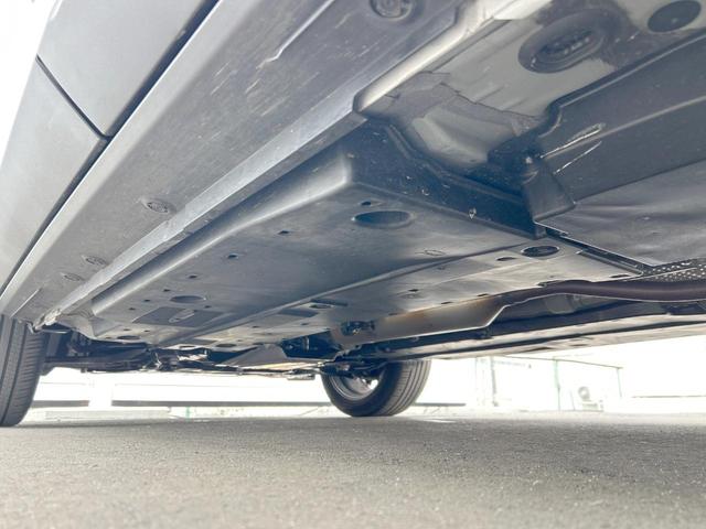 ヤリスクロス ハイブリッドZ 後期モデル セーフティセンス 純正ナビ パノラミックビューモニター LEDヘッドランプ パワーシート 前席シートヒーター 純正18インチアルミホイール ブラインドスポットモニター 禁煙車(51枚目)