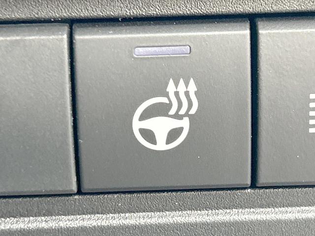 ヤリスクロス ハイブリッドZ 後期モデル セーフティセンス 純正ナビ パノラミックビューモニター LEDヘッドランプ パワーシート 前席シートヒーター 純正18インチアルミホイール ブラインドスポットモニター 禁煙車(67枚目)