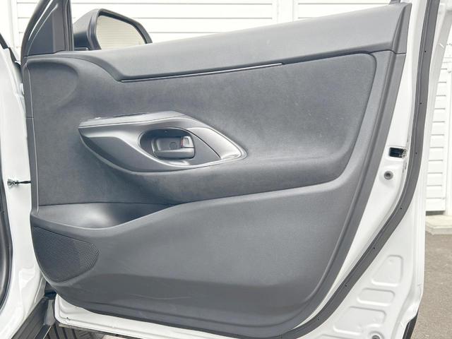 ヤリスクロス ハイブリッドZ 後期モデル セーフティセンス 純正ナビ パノラミックビューモニター LEDヘッドランプ パワーシート 前席シートヒーター 純正18インチアルミホイール ブラインドスポットモニター 禁煙車(74枚目)