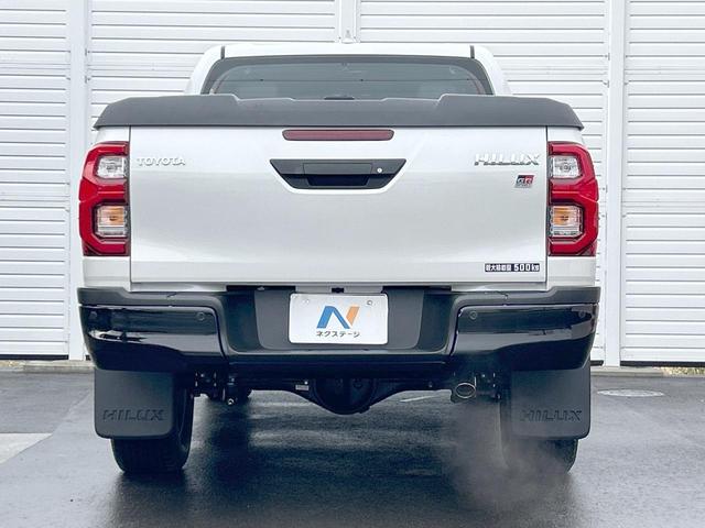 ハイラックス Ｚ　ＧＲスポーツ　純正ナビ　パノラミックビューモニター　ハードトノカバー　Ｂｌｕｅｔｏｏｔｈ　パワーシート　純正１８インチアルミホイール　ＬＥＤライト　パドルシフト　ハーフレザーシート　禁煙車（16枚目）