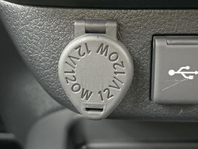 ハイラックス Ｚ　ＧＲスポーツ　純正ナビ　パノラミックビューモニター　ハードトノカバー　Ｂｌｕｅｔｏｏｔｈ　パワーシート　純正１８インチアルミホイール　ＬＥＤライト　パドルシフト　ハーフレザーシート　禁煙車（43枚目）