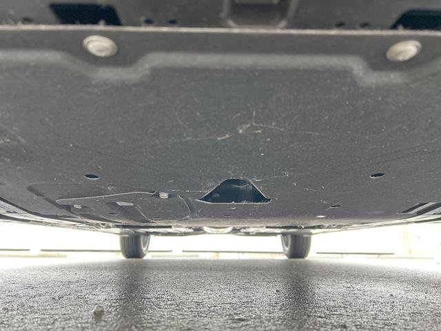 スイフト ハイブリッドＭＺ　全方位モニター付き９型ナビ　セーフティサポート　ＬＥＤライト　ＬＥＤフォグランプ　ＡｐｐｌｅＣａｒＰｌａｙ　純正１６インチアルミホイール　フルセグ　パドルシフト　オートブレーキホールド　禁煙車（57枚目）