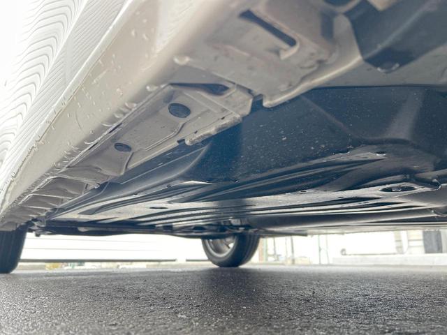 スイフト ハイブリッドＭＺ　全方位モニター付き９型ナビ　セーフティサポート　ＬＥＤライト　ＬＥＤフォグランプ　ＡｐｐｌｅＣａｒＰｌａｙ　純正１６インチアルミホイール　フルセグ　パドルシフト　オートブレーキホールド　禁煙車（58枚目）