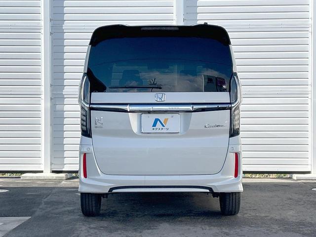 Ｎ－ＢＯＸカスタム Ｇ・Ｌターボホンダセンシング　２トーンルーフ　純正８型インターナビ　両側電動ドア　バックカメラ　Ｂｌｕｅｔｏｏｔｈ　アダプティブクルーズコントロール　ＬＥＤライト　ハーフレザーシート　ビルトインＥＴＣ　スマートキー　禁煙車（18枚目）